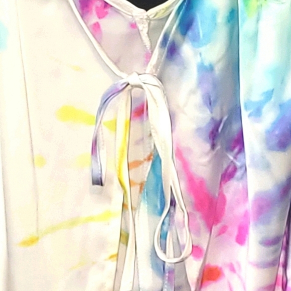 Fun Outfit - Picture 9 of 11